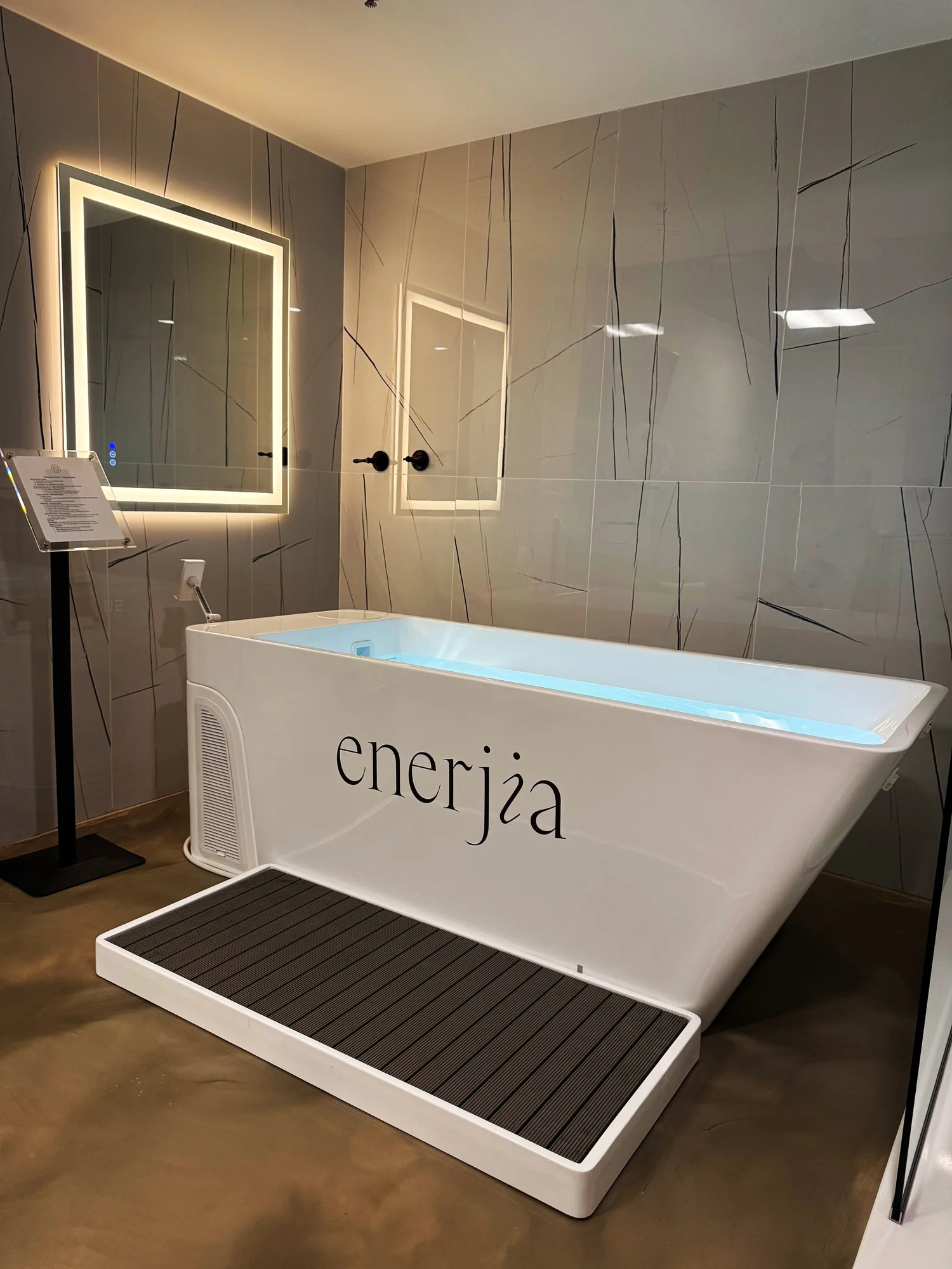 Traditional sauna and cold plunge