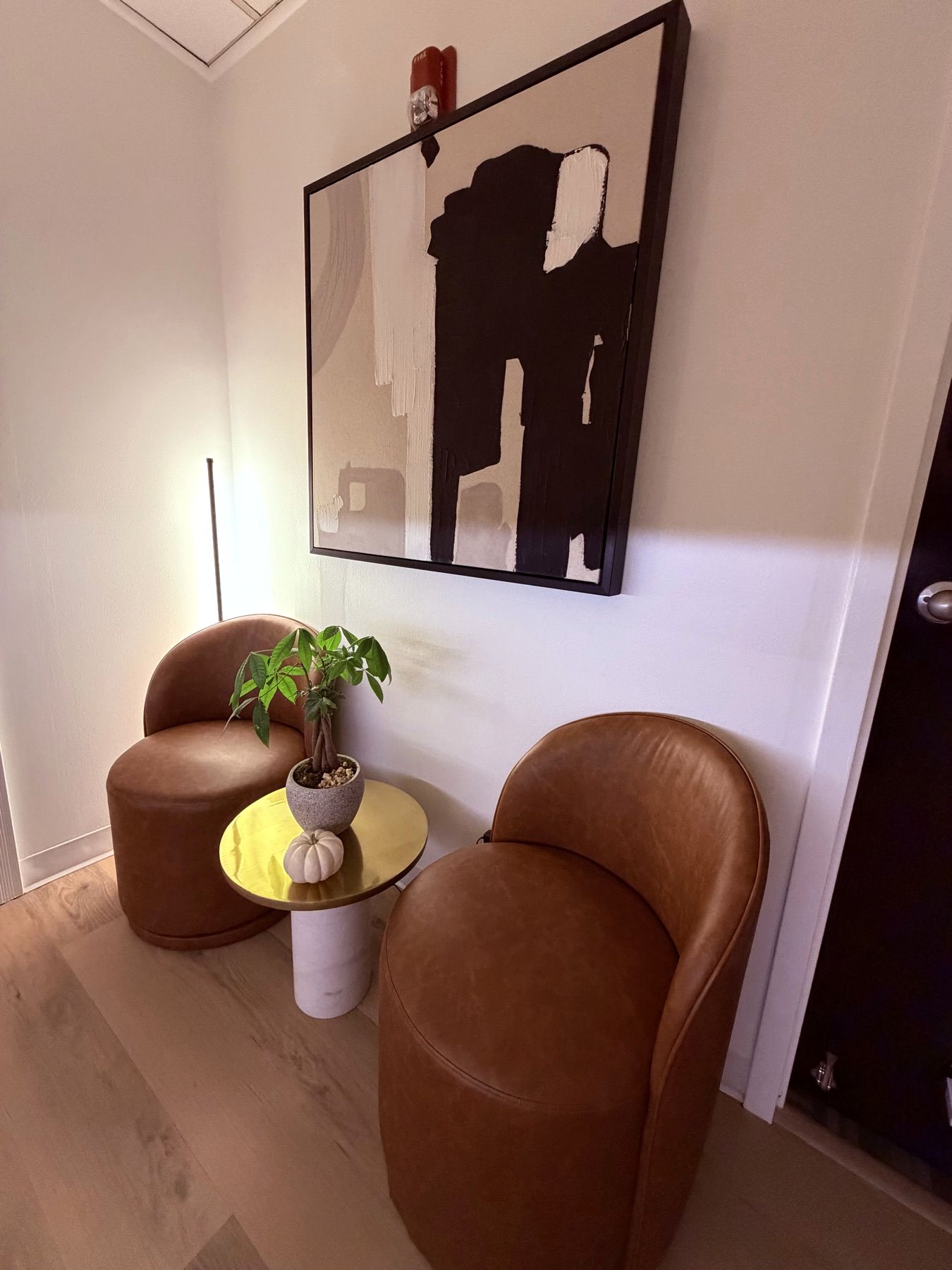 The guest lounge at Enerjia